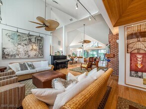 883 Galleon Dr in Naples, FL - Building Photo - Building Photo