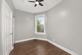 6813 S St Lawrence Ave, Unit 2 in Chicago, IL - Building Photo - Building Photo