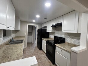 320 Cardinal Rd in Venice, FL - Building Photo - Building Photo