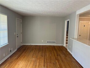 4009 Rockknoll Ct in Conley, GA - Building Photo - Building Photo