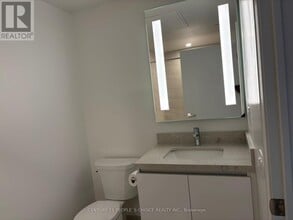 4015 The Exchange in Mississauga, ON - Building Photo - Building Photo