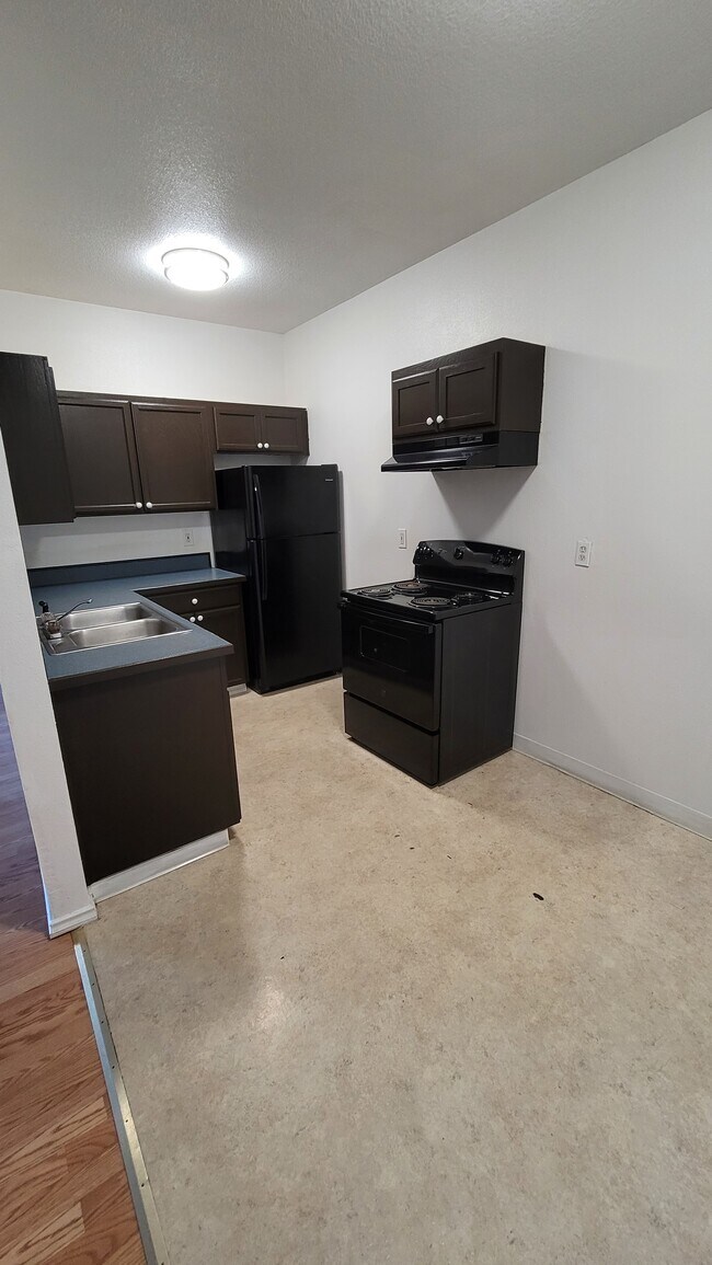 16804 SE Division St in Portland, OR - Building Photo - Building Photo