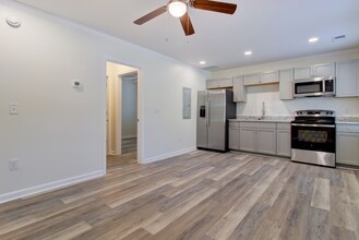 1915 Cherokee St in North Charleston, SC - Building Photo - Building Photo