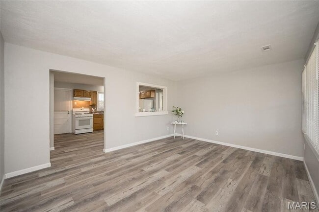 9813 Winkler Dr in St. Louis, MO - Building Photo - Building Photo