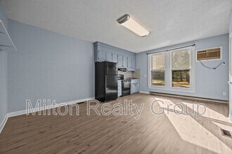 51 W Washington St in Coats, NC - Building Photo - Building Photo