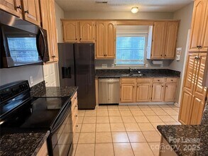 17115 Grenache Ct in Cornelius, NC - Foto de edificio - Building Photo