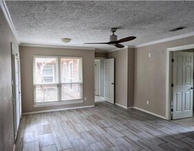 12319 Campos Dr in Houston, TX - Building Photo - Building Photo