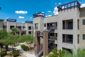 The Place at Riverwalk in Tucson, AZ - Foto de edificio - Building Photo