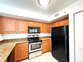 13820 NE 3rd Ct in North Miami, FL - Building Photo - Building Photo