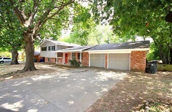1124 Westbrooke Terrace in Norman, OK - Foto de edificio - Building Photo