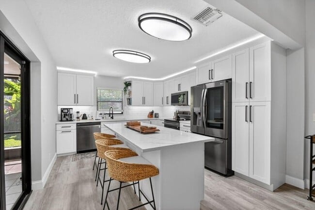 1630 NW 22nd Ave