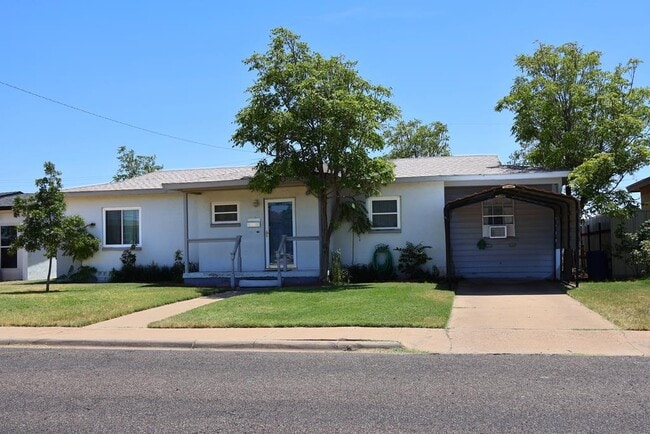 property at 1600 Doran Dr