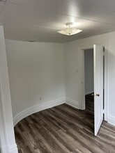 129 McGinnis Ave in Pitcairn, PA - Building Photo - Building Photo
