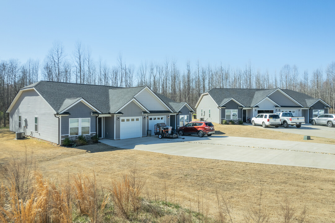 The Cottages At Broken Chimney in Inman, SC - Building Photo