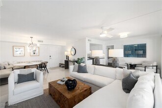 2600 Gulf Shore Blvd N in Naples, FL - Building Photo - Building Photo