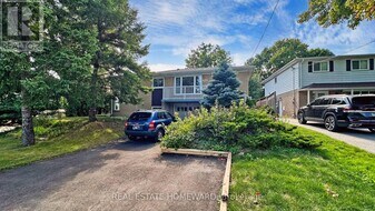 635 Mountview Pl in Newmarket, ON - Building Photo