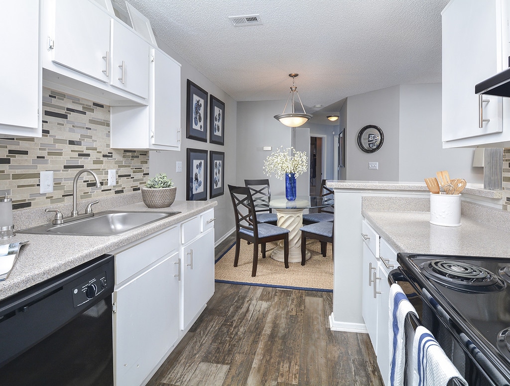 Tara Bridge Apartments in Jonesboro, GA