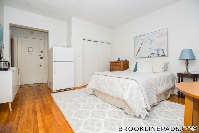 property at 1253 Beacon St