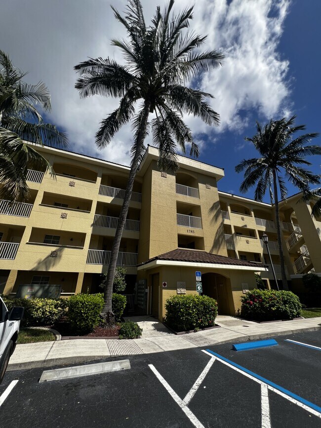 property at 1785 Four Mile Cove Pkwy