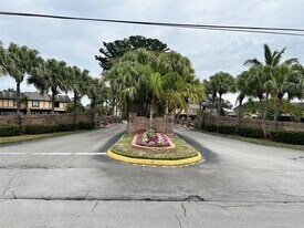 9225 NW 49th Pl in Sunrise, FL - Building Photo