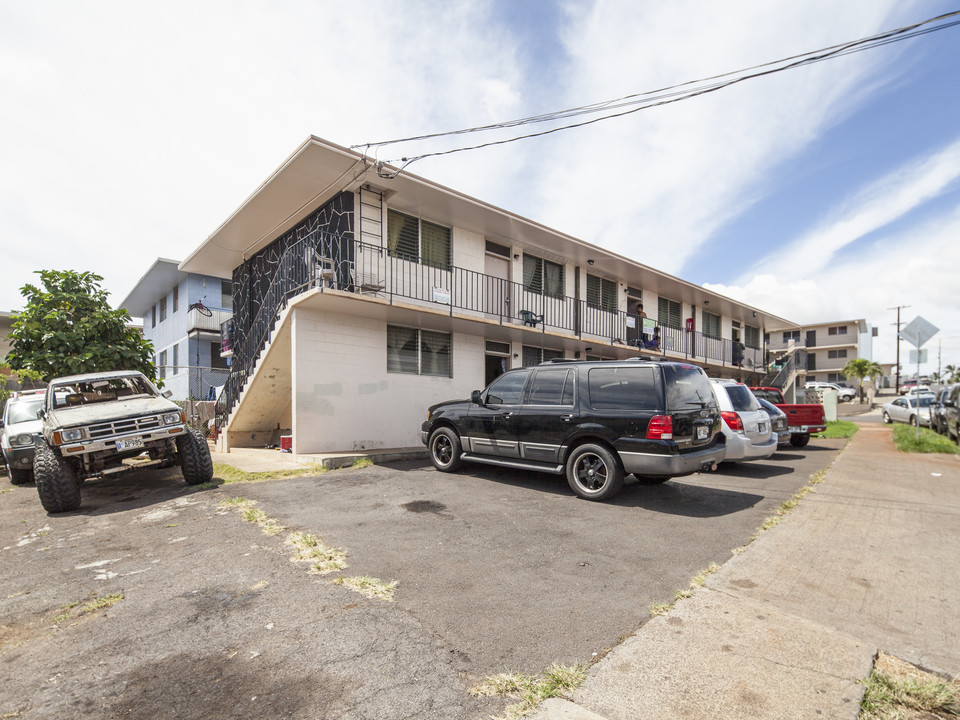 94-102 Pupupuhi St in Waipahu, HI - Foto de edificio