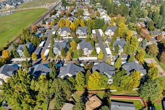 Masters Apartments in Aloha, OR - Building Photo - Building Photo