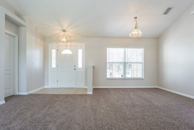 9615 Saragossa St in Clermont, FL - Building Photo - Building Photo