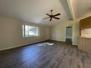 1609 Diamond Ave in Chico, CA - Building Photo - Building Photo
