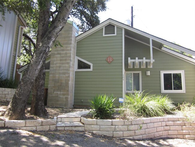 3601 Menchaca Rd in Austin, TX - Building Photo - Building Photo