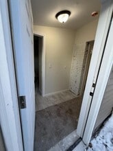 27 South St in Enfield, CT - Building Photo - Building Photo