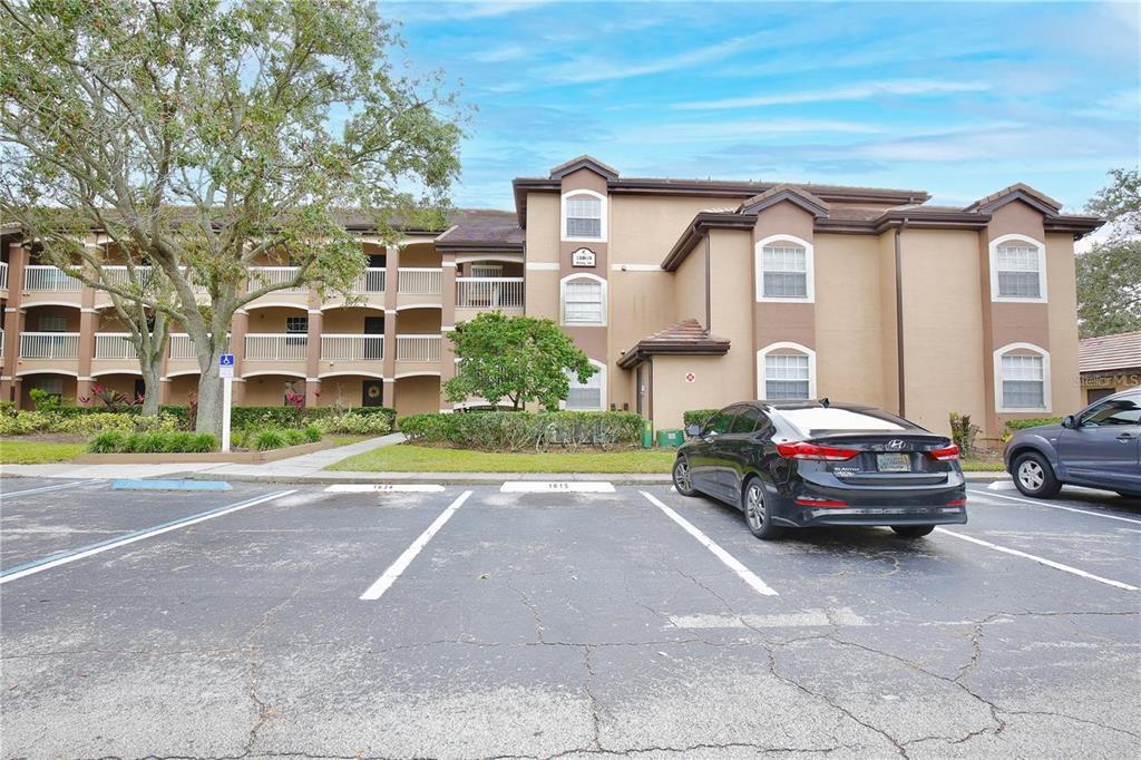 13803 Fairway Island Dr in Orlando, FL - Building Photo
