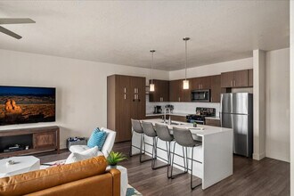 241 W 200 S in Salt Lake City, UT - Building Photo - Building Photo
