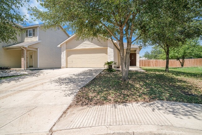 9703 Woodland Pines in San Antonio, TX - Building Photo - Building Photo
