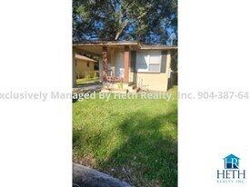 2128 Lambert in Jacksonville, FL - Building Photo