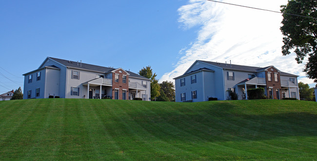 North Hill Apartments in Springfield, OH - Building Photo - Building Photo