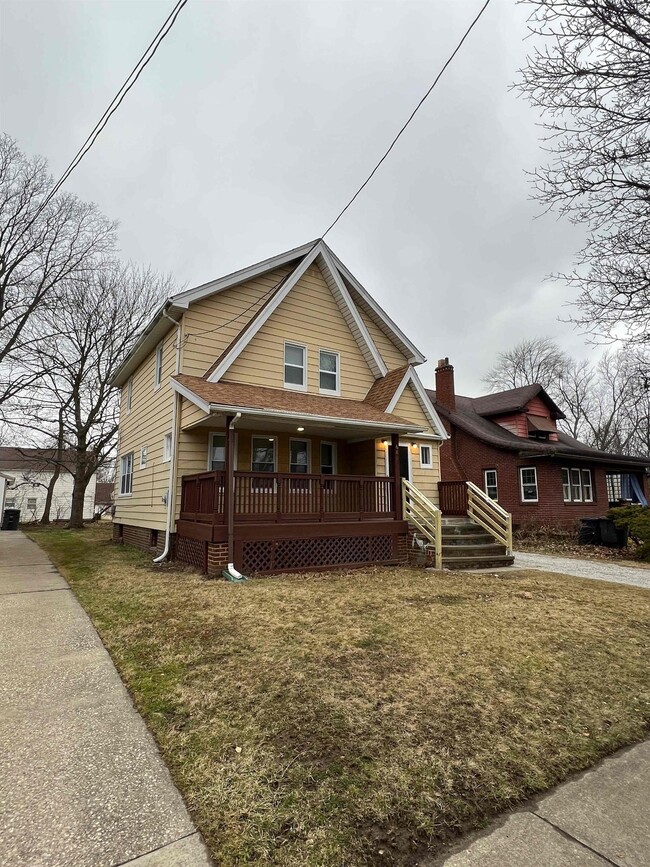 680 Glendora Ave in Akron, OH - Building Photo - Building Photo