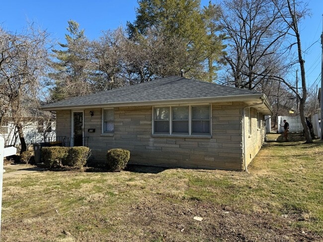 property at 509 S Highland Ave