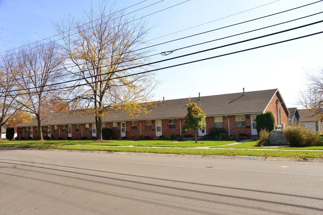 Westmont Place Apartments in Springfield, OH - Foto de edificio