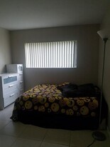 7403 SW 152nd Ave in Miami, FL - Building Photo