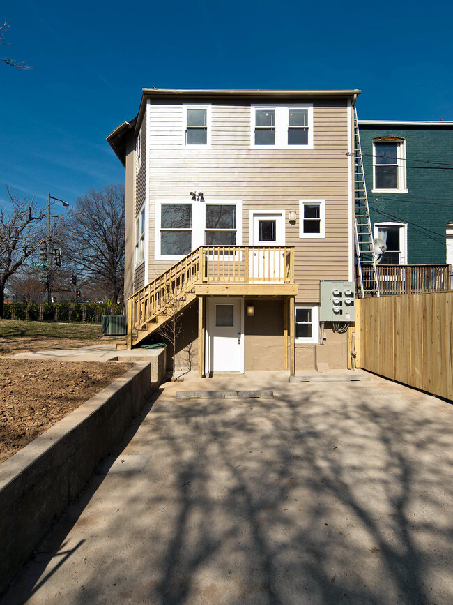 701 Florida Ave NE in Washington, DC - Building Photo - Building Photo