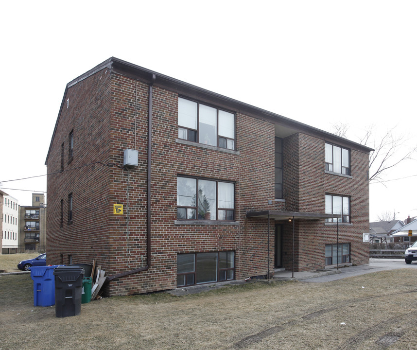 11 Calvington Dr in Toronto, ON - Building Photo