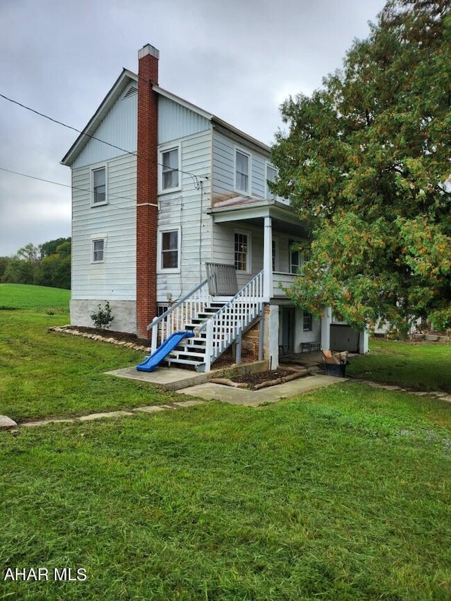470 Golden Rule Dr in New Enterprise, PA - Building Photo - Building Photo