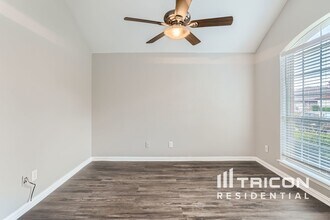 1705 Alpine Dr in Carrollton, TX - Building Photo - Building Photo