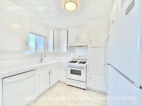 10860 Blix St in Los Angeles, CA - Building Photo - Building Photo