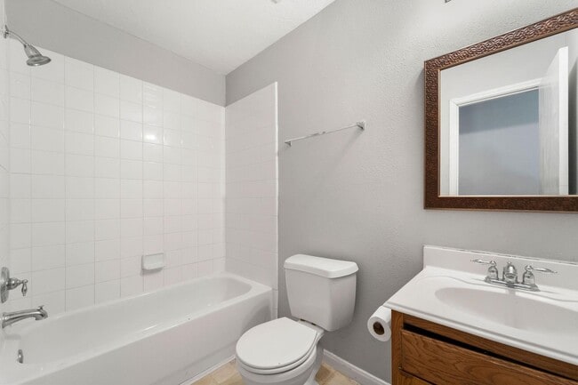 property at 2530 Fox River Ln