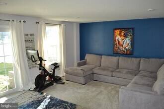 141 Meridian Ln in Washington Township, NJ - Building Photo - Building Photo