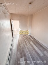 22 Gold St in Waterville, ME - Building Photo - Building Photo