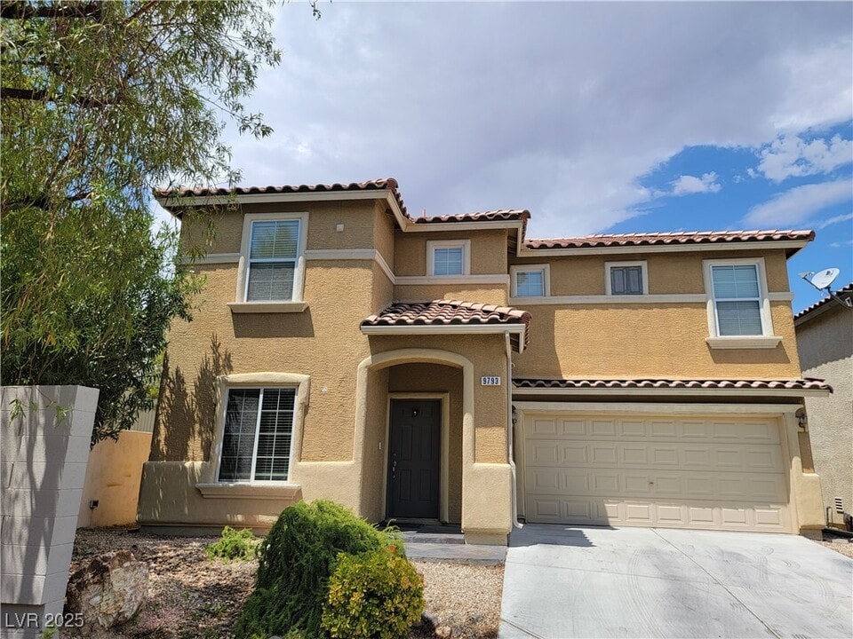 9793 Iron Mine St in Las Vegas, NV - Building Photo