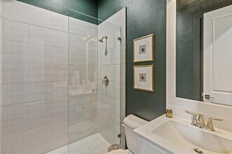 3034 Encino Dr in Dallas, TX - Building Photo - Building Photo