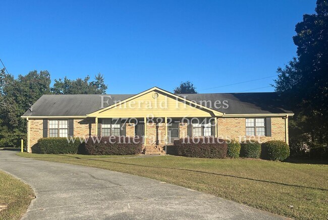 property at 3112 Dove Ct